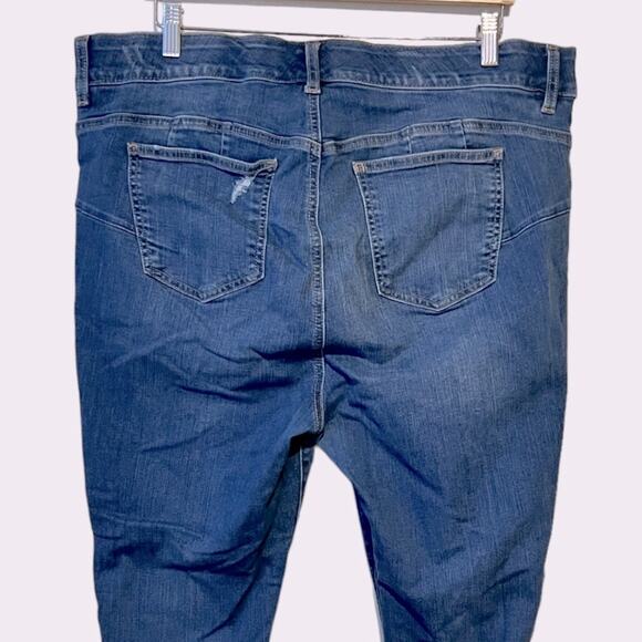 TORRID Bombshell Skinny Premium Stretch High-Rise Destructed Jeans - Picture 11 of 14